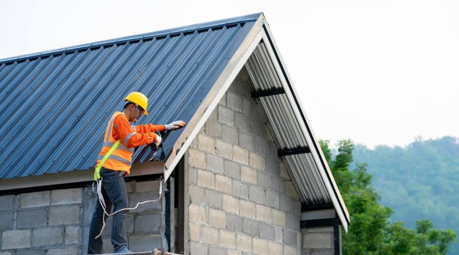 Professional residential roofers in River Falls, AL
